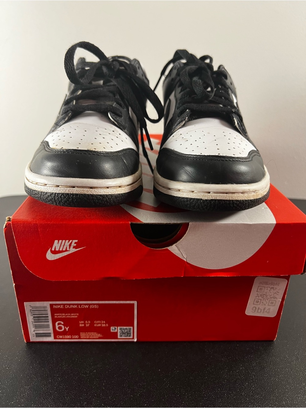 Nike Kids Black and White Low-Top Sneakers - Classic Two-Tone